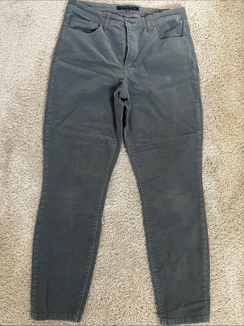 Tommy Hilfiger Women's Skinny Pants in Charcoal